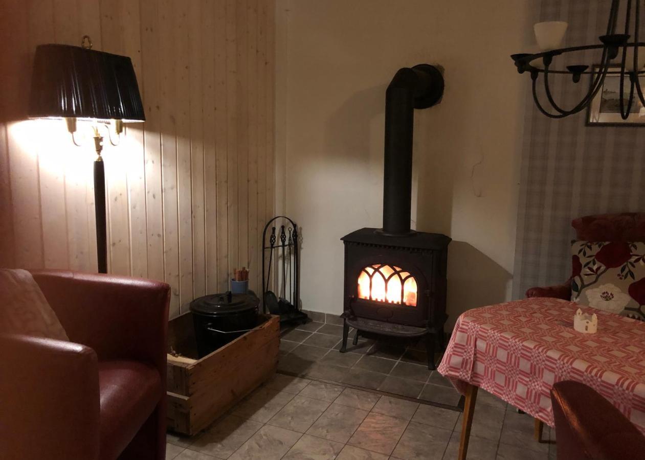 Bed and Breakfast Stor Laegenhet I Elofstorps Missionshus Kristinehamn Exterior foto